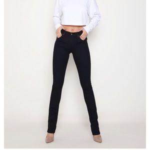 James Jeans- High Rise Straight Leg size 26